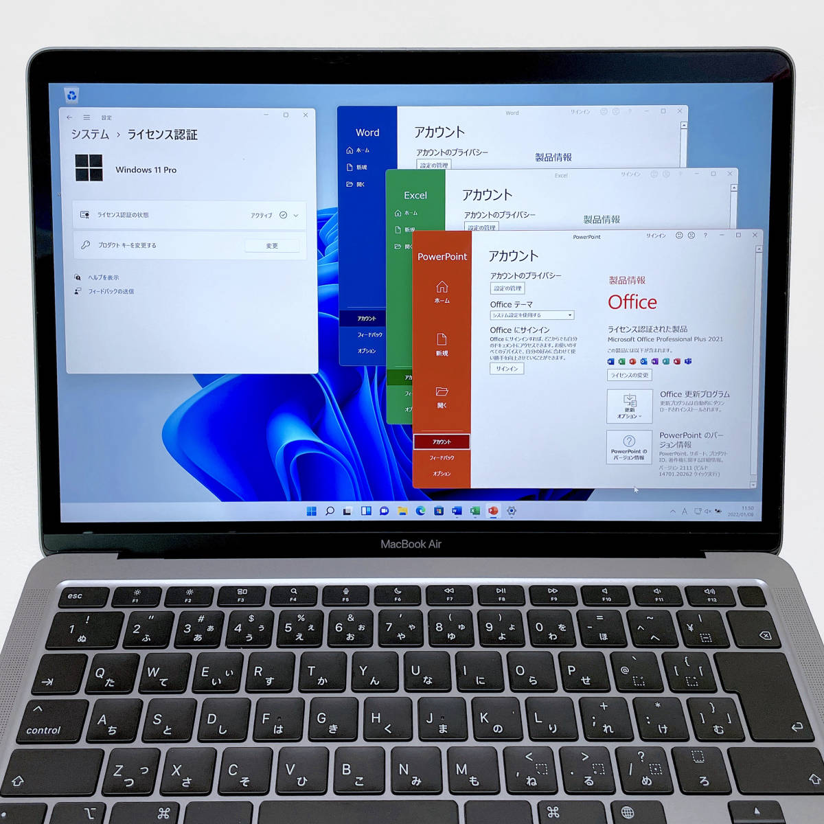 新品同様】 Mac と Windows 11 が共存。M1 Chip搭載 Macbook Air 2020 