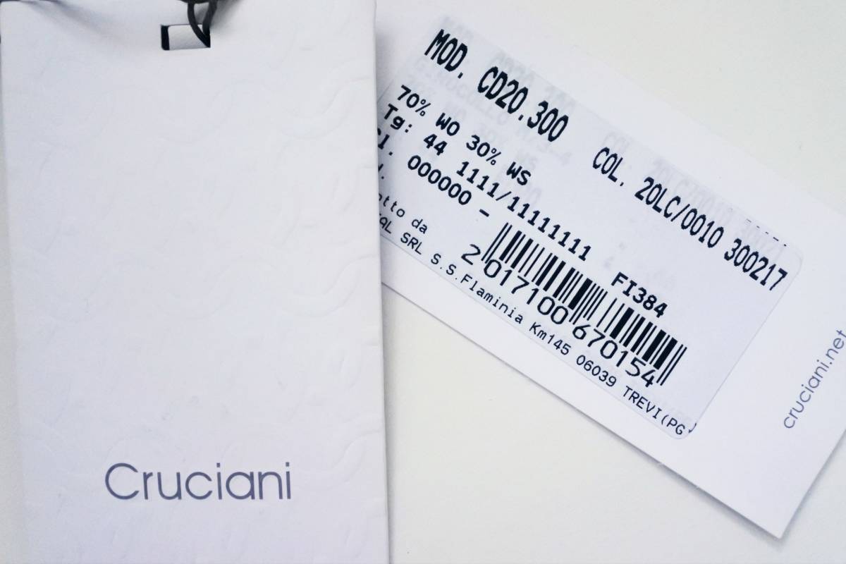 Cruciani　クルチアーニ　ニット　定価５万　イタリア製 クルチアーニ ニット Cruciani 新品12.4万 美 コットンシルクニット
