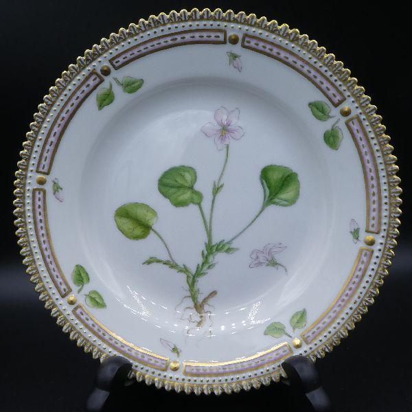 □ROYAL COPENHAGEN□『フローラ ダニカ Flora Danica 17cm プレート