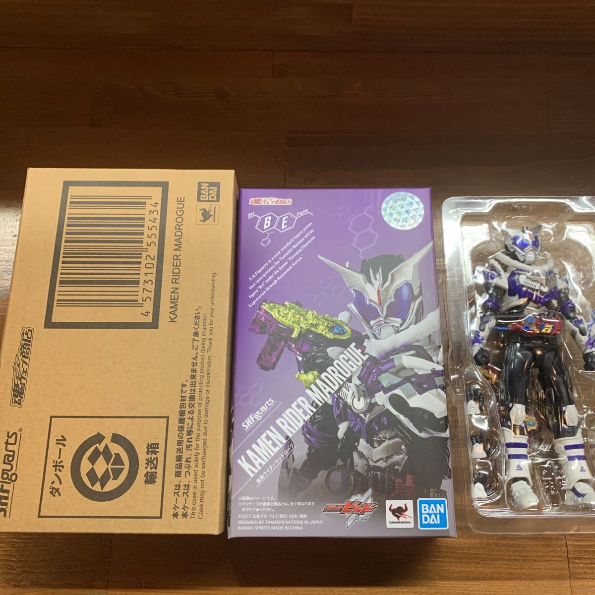 開封済み美品 S.H.Figuarts 輸送箱あり 仮面ライダーマッドローグ 仮面