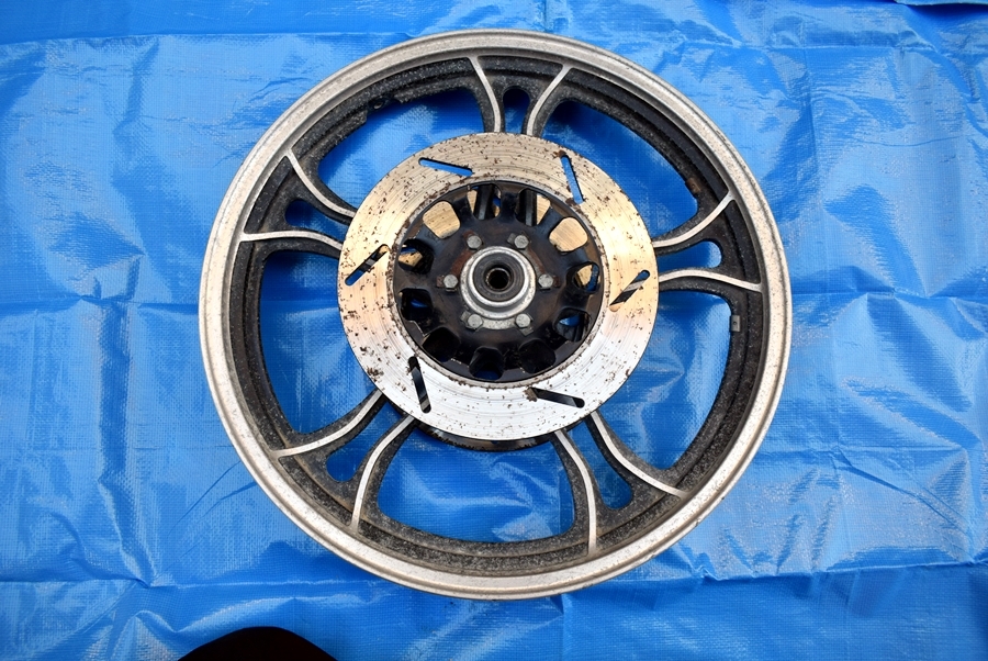 XJ400Dフロントホイール 卑怯
