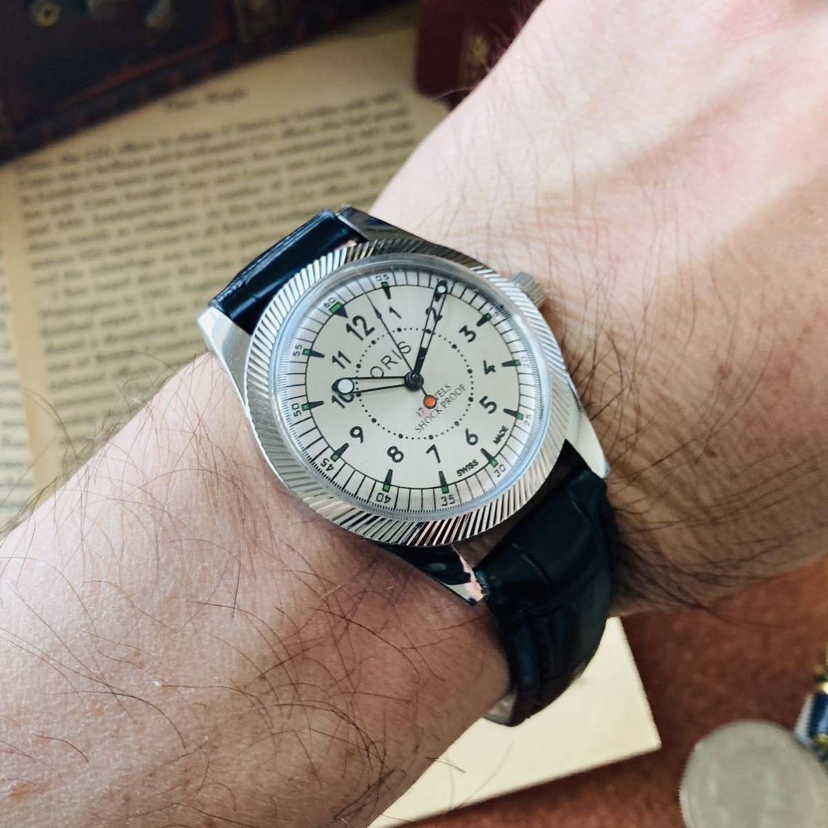 1円スタート カッコイイ 大 オリス Oris 手巻きメンズ腕時計 アンティークウォッチ 1970 Sビンテージ 35 金 Oh済a412 オリス 売買されたオークション情報 Yahooの商品情報をアーカイブ公開 オークファン Aucfan Com