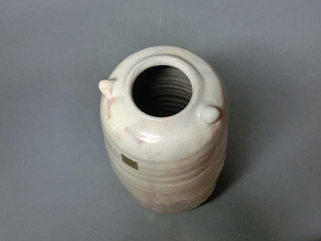 479406岡田裕 作 萩焼花入（共箱）茶道具・陶芸家・花瓶・壷(花器、壷