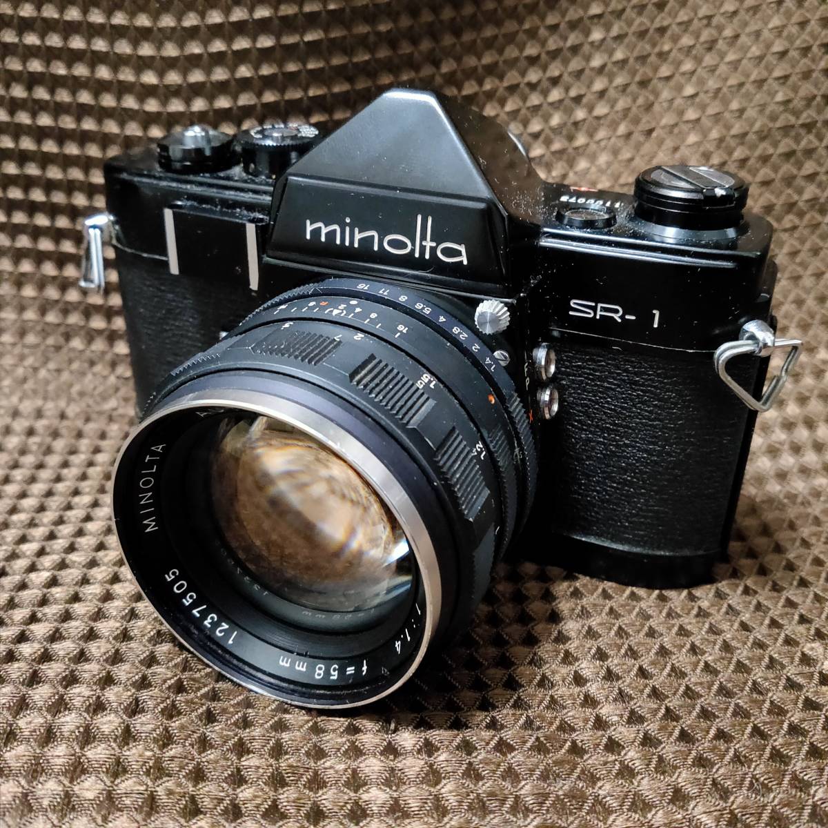 シャッターきれました ミノルタ MINOLTA SR-1 黒 50mm 1:1.4 1眼レフ