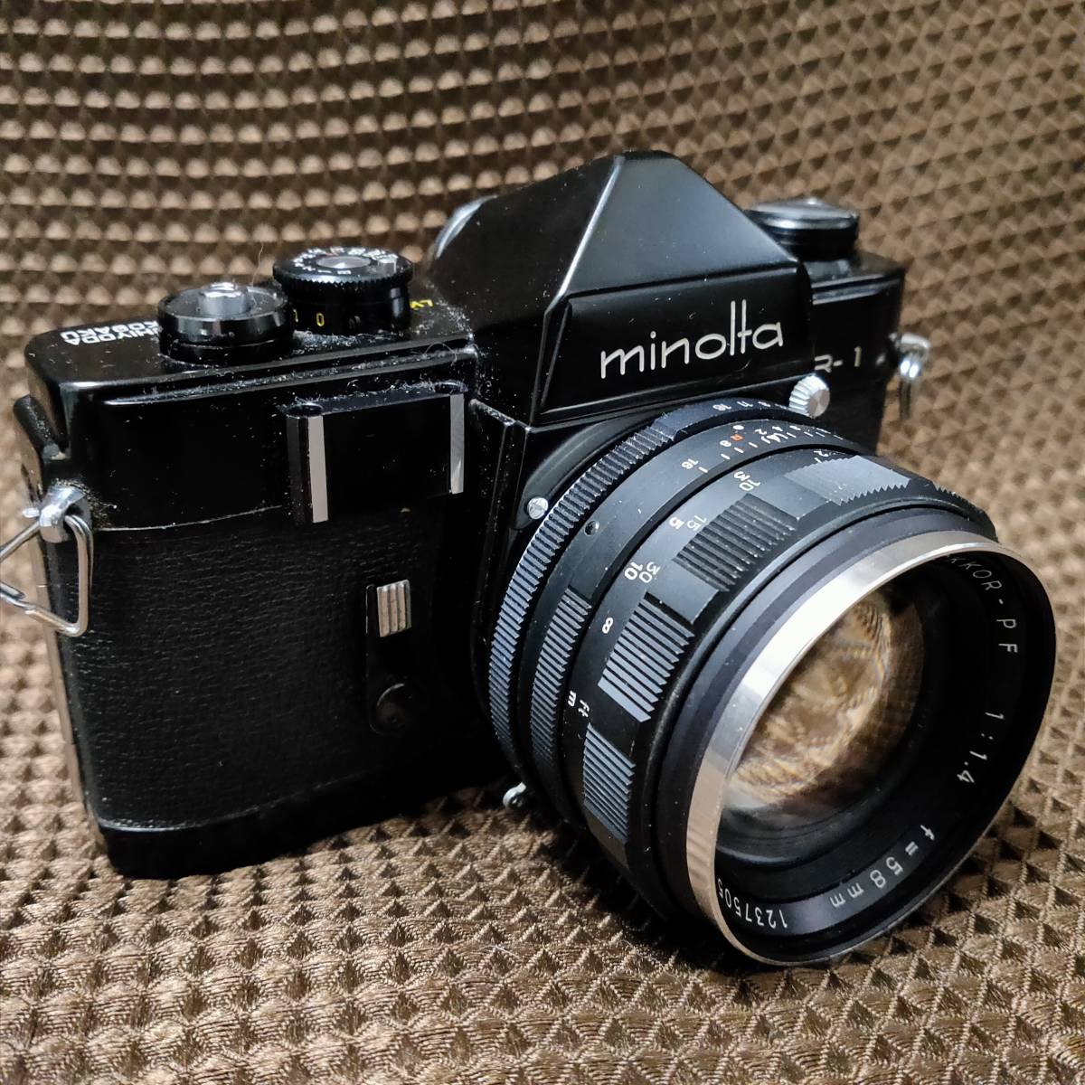 フィルムカメラ Canon Autoboy TELE6 DATE Canon Autoboy TELE6【完動