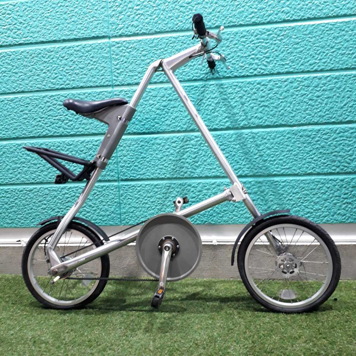 綺麗 収納バック付 お洒落な自転車 ストライダ 3.3 STRiDA シルバー 
