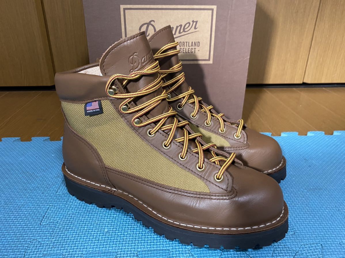 新品に近い極美品☆白タグ Danner ダナーライト ブーツ 30440 