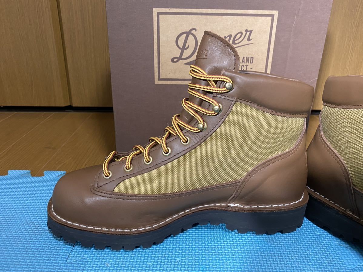 新品に近い極美品☆白タグ Danner ダナーライト ブーツ 30440 