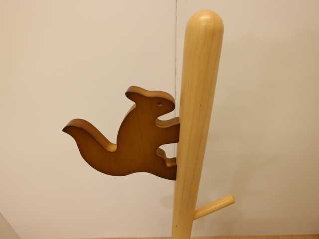 Ye461 ポールハンガー ベルメゾン 洋服掛け 木 ハンガーラック リス 子ども用品収納 売買されたオークション情報 Yahooの商品情報をアーカイブ公開 オークファン Aucfan Com