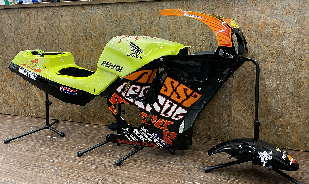 札幌発!! HONDA/ホンダ CBR250R（MC19）？ カウルセット 