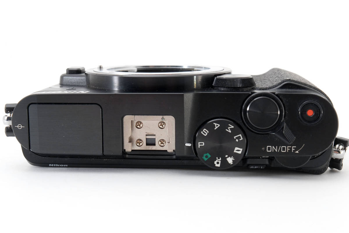 ☆美品・シャッター数9910枚以下☆ ニコン Nikon 1 V3 ボディ #2955 ボディ