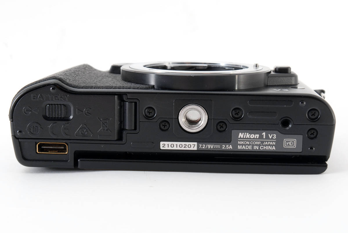 ☆美品・シャッター数9910枚以下☆ ニコン Nikon 1 V3 ボディ #2955 ボディ