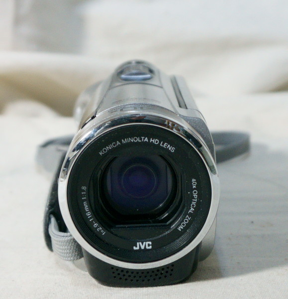 JVCケンウッド GZ-HM33-S ハイビジョンムービー 中古品 JVC Everio GZ