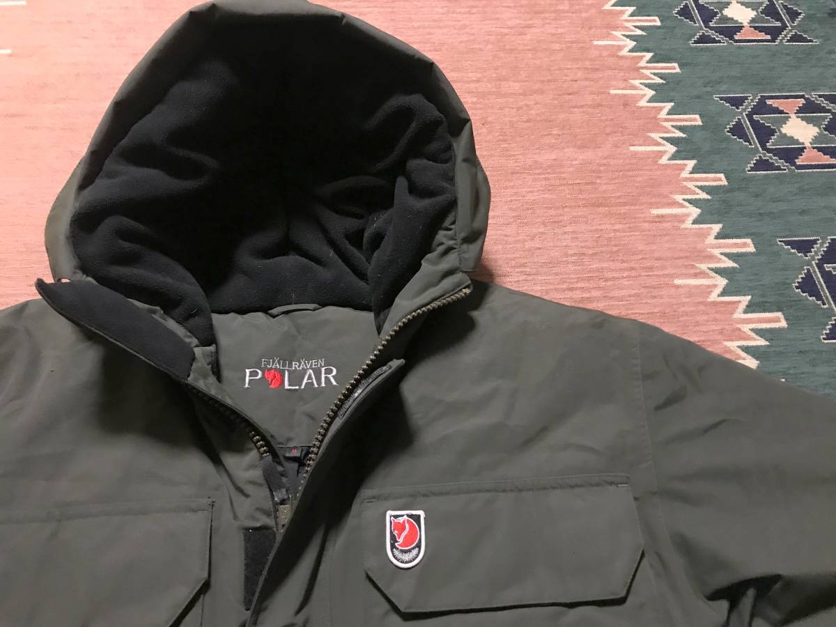 美品 FJALL RAVEN フェールラーベン FR-87180 ダウンジャケット 
