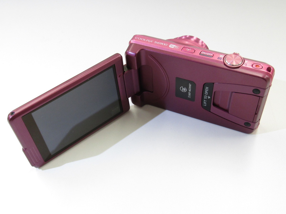 ❤️Nikon Coolpix S6900 ホワイト❤️ ⭐️WIFI機能⭐️ Nikon 