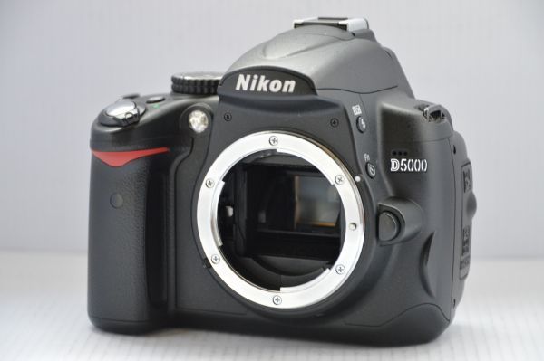 ★実用美品★NIKON ニコン D5000 ボディ #0171 ニコン | D5000 価格比較 0 1：4-