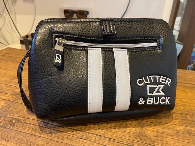  超お買い得品 CUTTER&BUCK カッター＆バック ゴルフ用ポーチ マグネット開閉式(ポーチ)｜売買されたオークション情報、yahooの商品情報をアーカイブ公開 - オークファン ポーチ