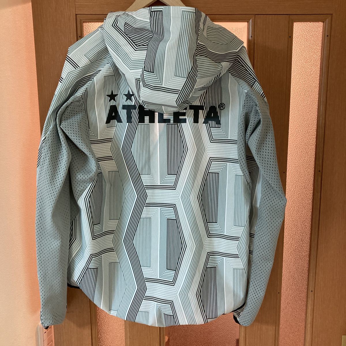 送料無料！！ アスレタ athleta ピステウインドブレーカー ピステ L 