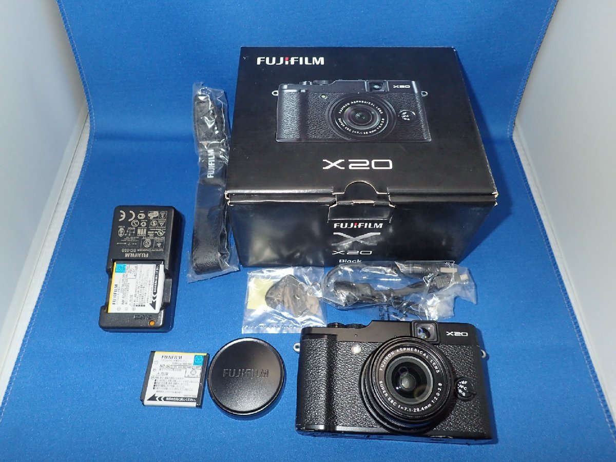 中古Bランク【富士フイルム / FUJIFILM】コンパクトデジタルカメラ X20 