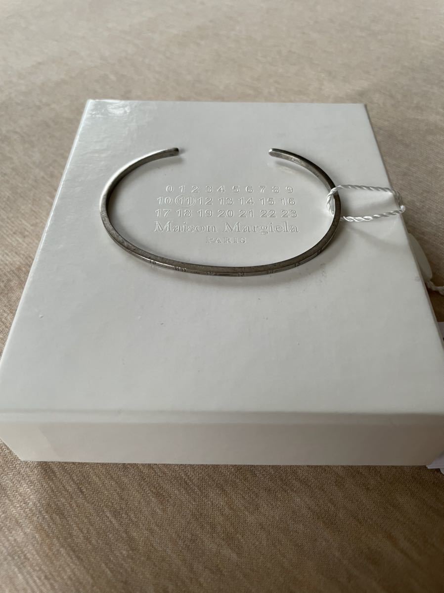 高品質，大人気 21AW M メゾンマルジェラ カレンダーロゴ スリム カフ ブレスレット バングル シルバー size M Maison Margiela 11 メンズ アクセサリー(その他)｜売買されたオークション情報、yahooの商品情報をアー 男性用