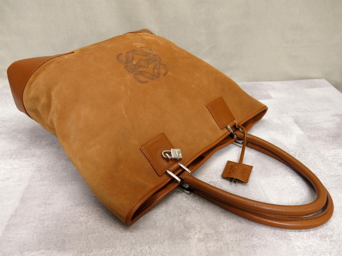 ○超美品○LOEWE ロエベ○アマソナ フスタ○アナグラム ロゴ型押し 