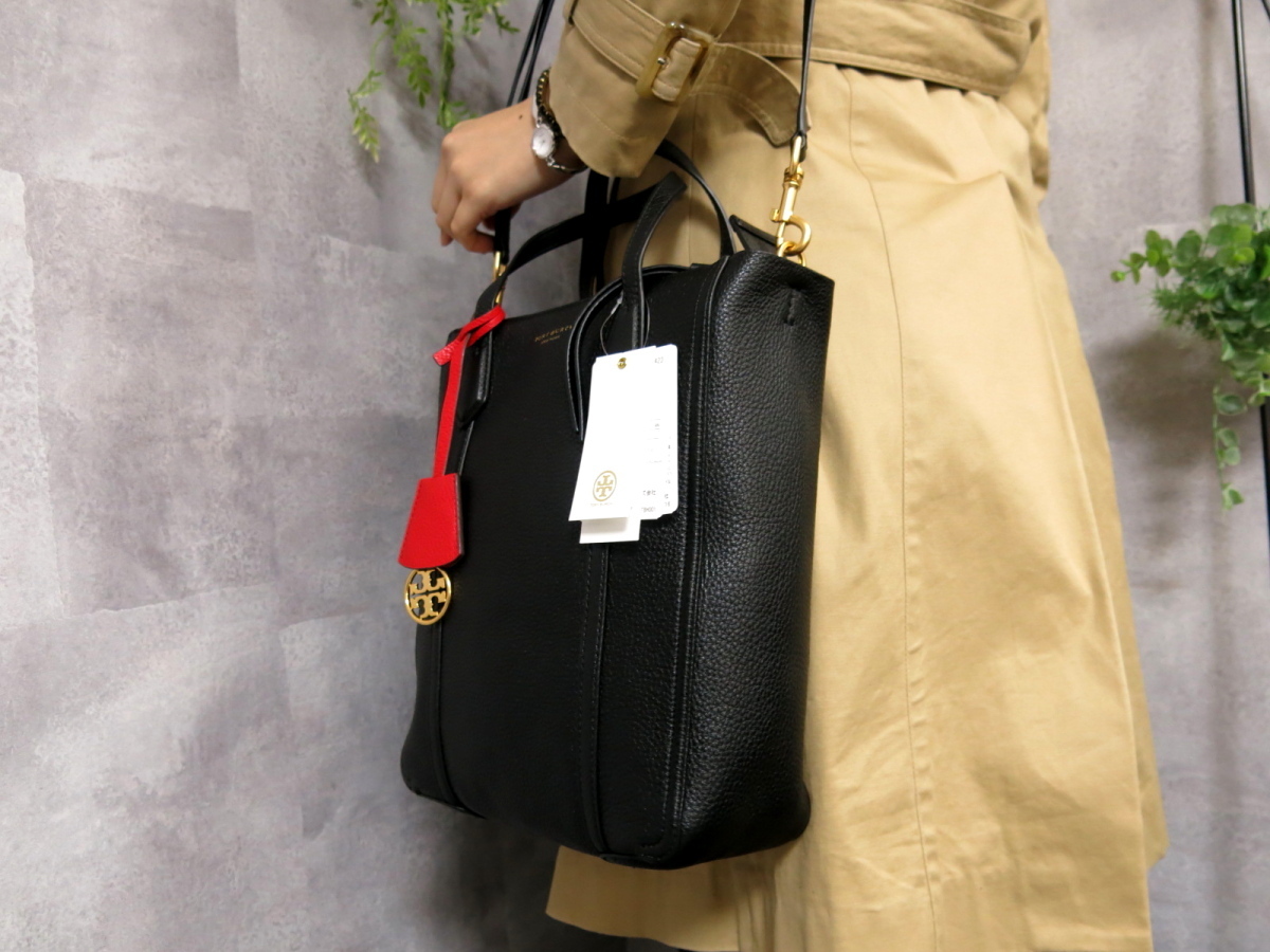 ○未使用○TORY BURCH トリーバーチ○Perry ペリー○カーフ レザー 本 