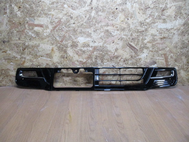 N-BOX CUSTOM | Custom JF3 ホンダ NBOX N サーカスプロジェクトSANCTUARY HONDA 新KUHLカスタムコンプリートカーN-BOXJF3&frasl;JF4型からの進化を徹底比較 N-BOXカスタムの歴代モデル・グレード一覧を紹介！｜車種コラム MUGEN グーネット JF3&frasl;JF4 ｜タイプ紹介｜N-BOX（2023年9月終了モデル