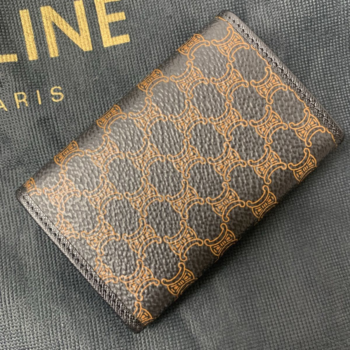 1円スタート〜【新品未使用タグ付き】セリーヌ CELINE マガタム 6連キーケース レザー ブラック ゴールド金具 タグ付き 小物 鍵 CELINE セリーヌ レザー ビジネス トリオンフ 関税・送料込