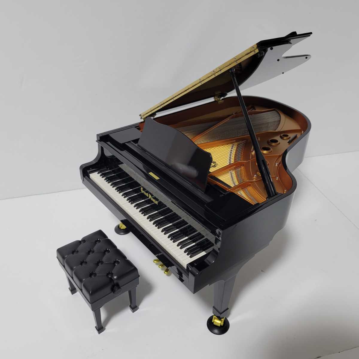 Sega toys グランドピアノ ミニチュア グランドピアニスト Pianist 