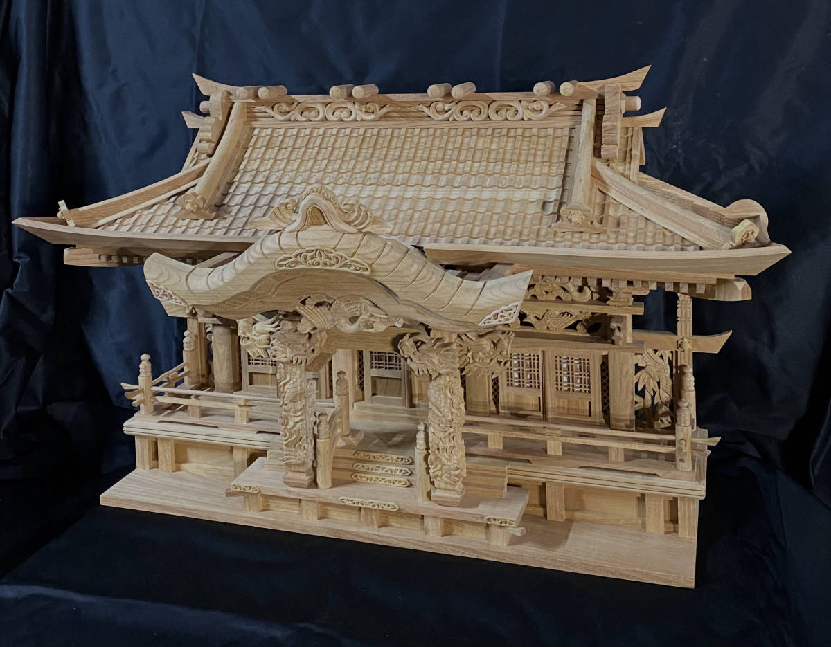 井波彫刻 総ケヤキ作り 無双手彫り品 特大型 入母屋造り五社 ラスト一点