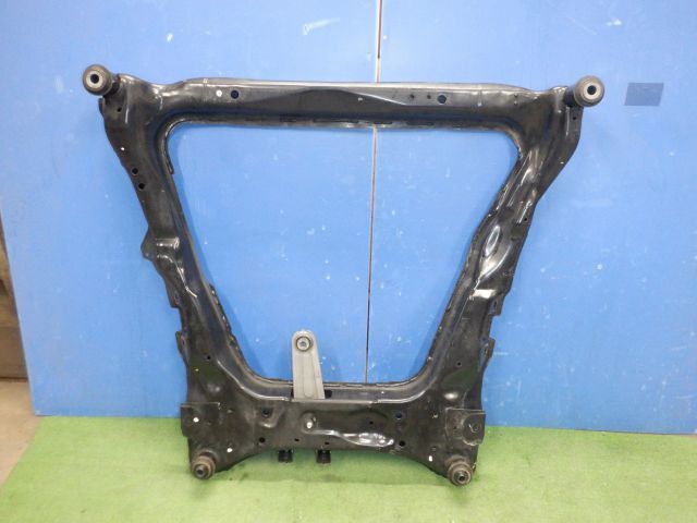 ★エクストレイル NT32　★フロントサスペンションメンバー エクストレイル NT32 管理番号 HNT32 右フロントドア エクストレイルフロントMEMBER