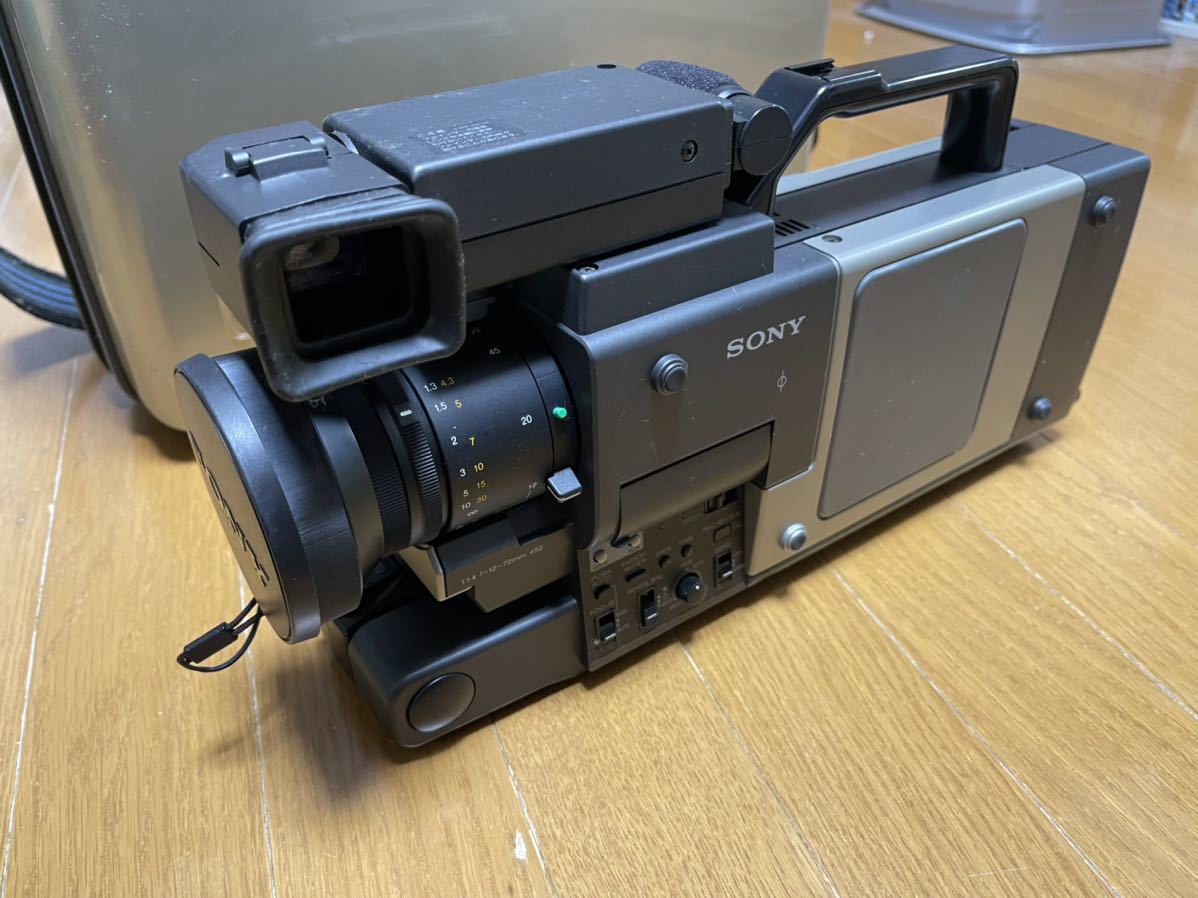 ソニー ビデオ8 プロ CCD-V100 8ミリビデオカメラ ビデオカメラ 業務用 