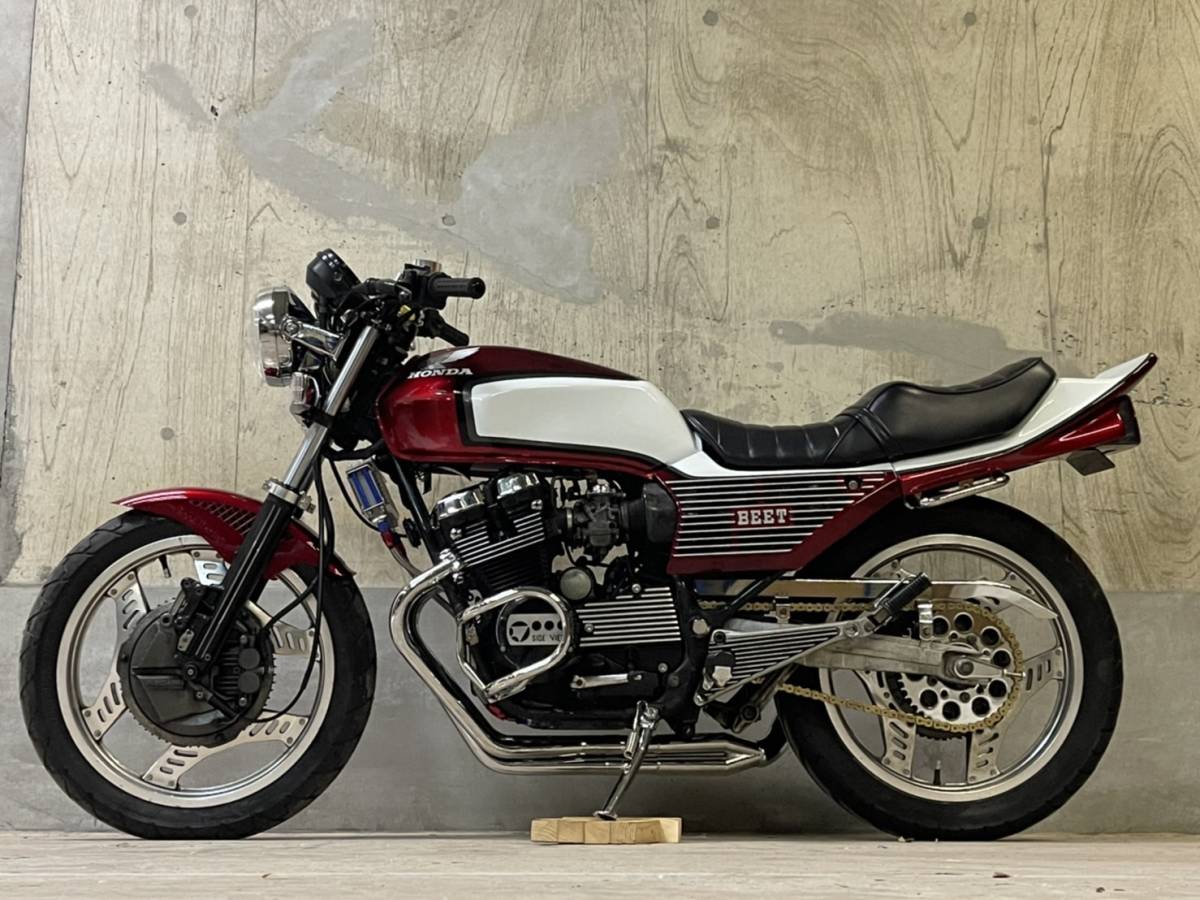 CBX400F用塗装後未使用新品外装セット暴走族風ファイヤーパターン H044H CBX400F 外装セット 赤白2型 カラー /中古 超美品 塗装後 未使用