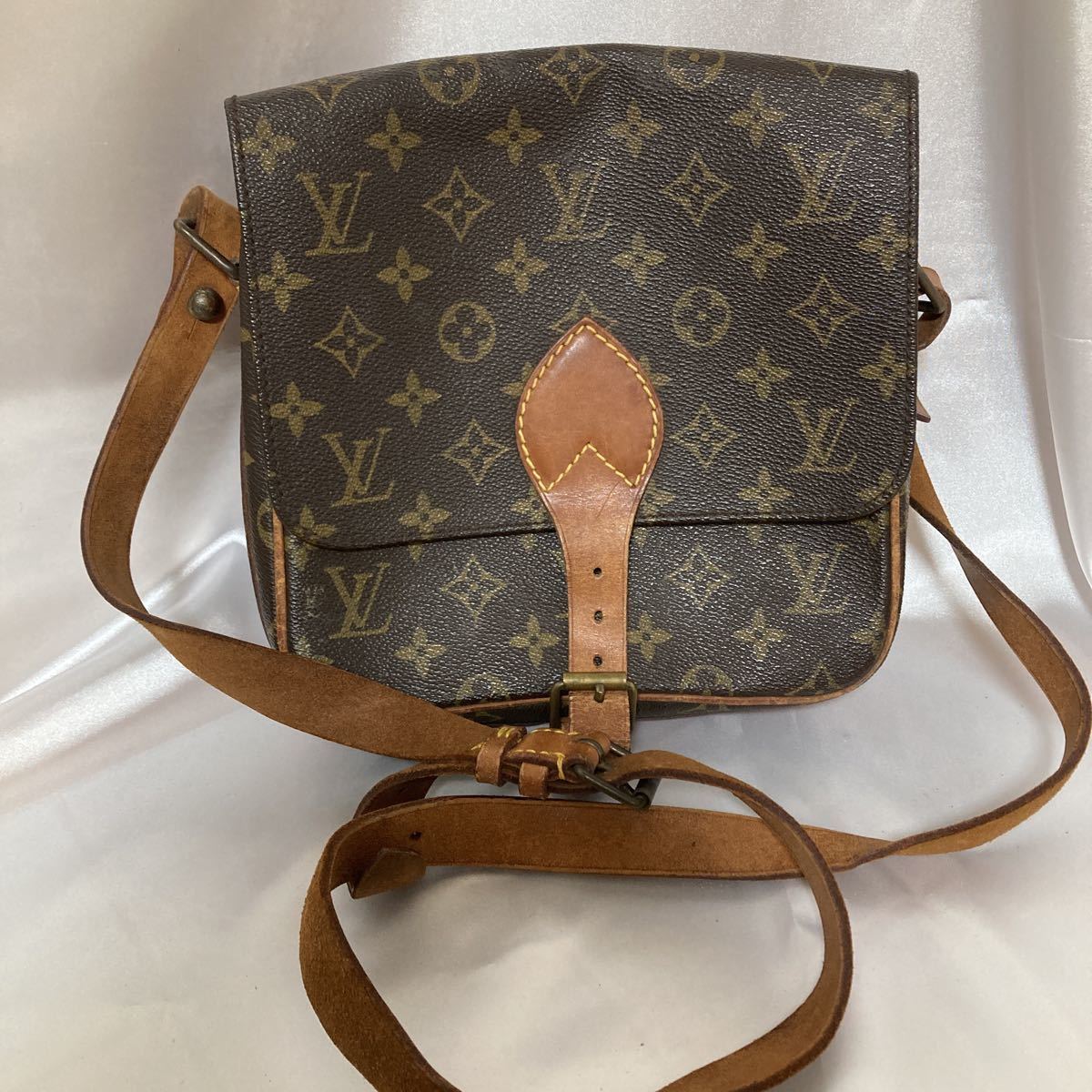 LOUIS カルトシエールPM VUITTON ショルダーバッグ ルイヴィトン