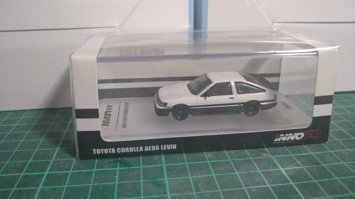 Inno models 1/64 TOYOTA COROLLA LEVIN AE86 IN64　Inno64 大阪環状 なにわ友あれ 頭文字D レビン トレノ ハチロク 井桁 トムス ワタナベ