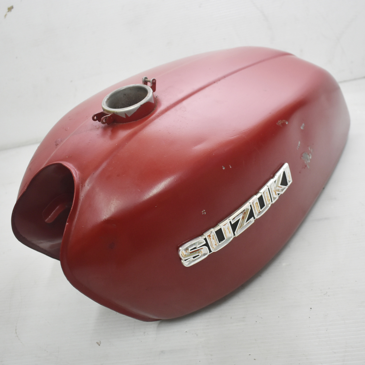 Suzuki gt380外装セット　b7タンク！ GT380 スズキ ガソリンタンク GT380 SUZUKI - ACP_MOTO｜ラクマ