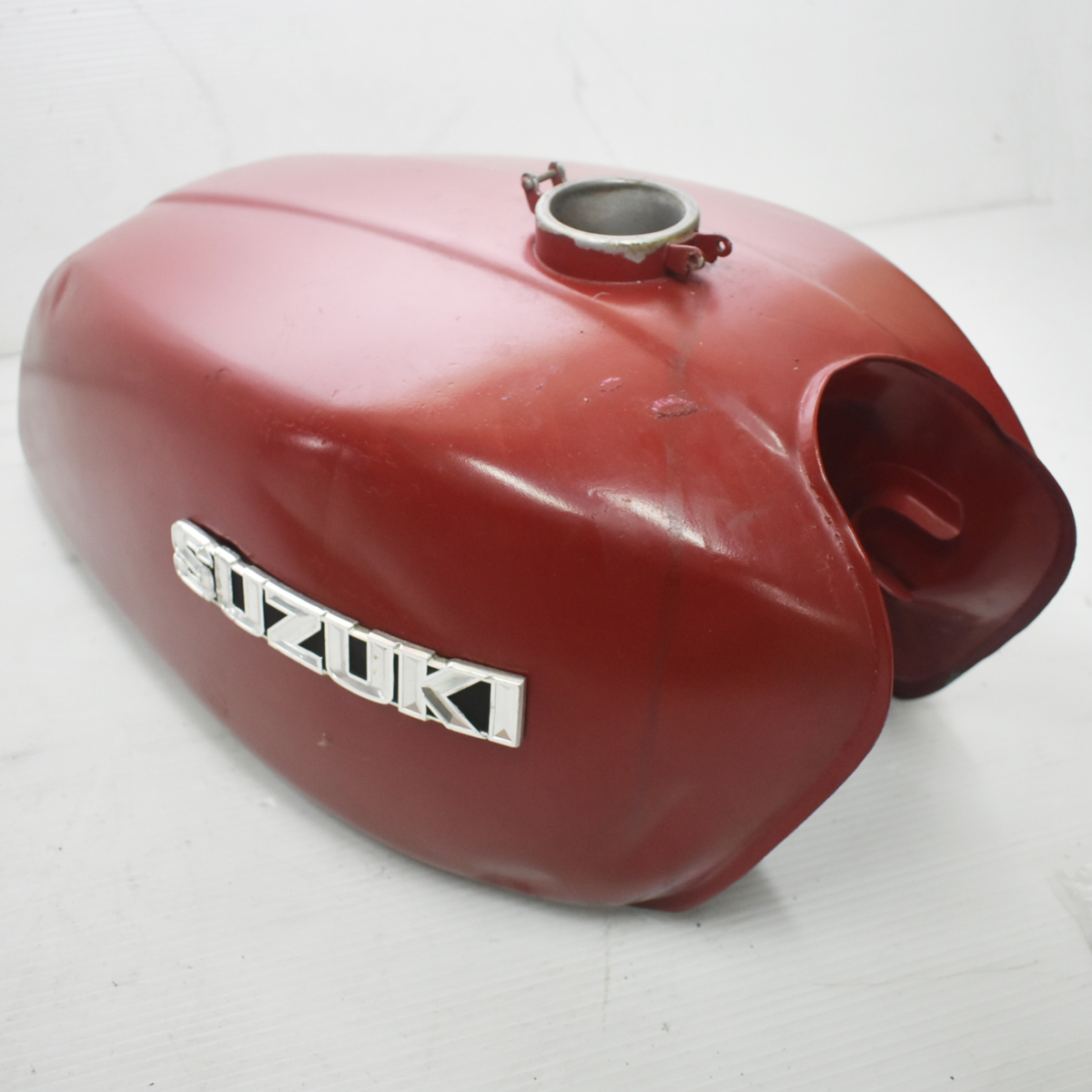 GT380 スズキ ガソリンタンク GT380 SUZUKI - ACP_MOTO｜ラクマ