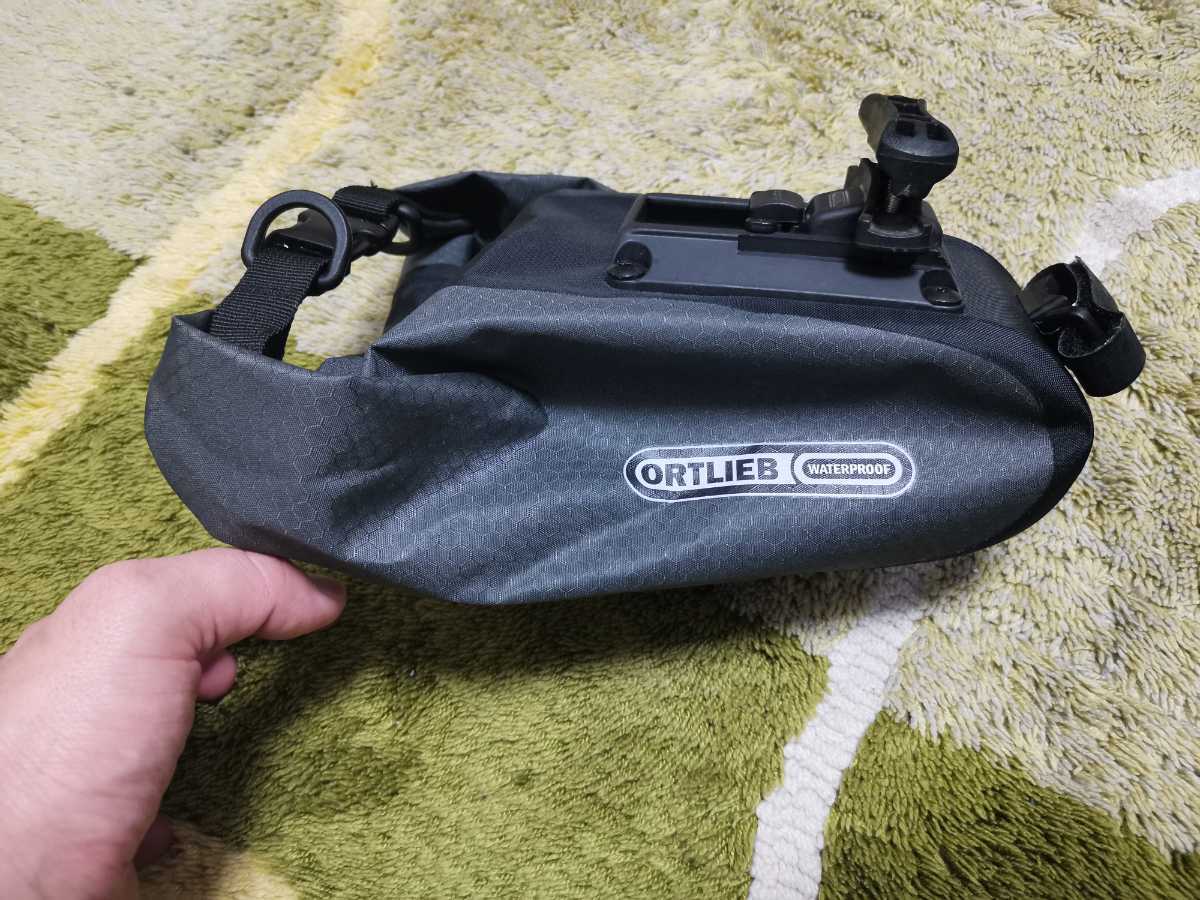スレート | サドルバッグ オルトリーブ M ORTLIEB(オルトリーブ) ORTLIEB シートポストバッグ - 4.1L 送料無料 Mサイズ サドルバッグ2 Mサイズ」 メルカリ サドルバッグ2｜ロードバイク・クロスバイク専門