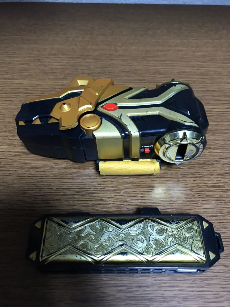 ジャンク品 バンダイ 爆竜戦隊アバレンジャー【ダイノコマンダー】送料 