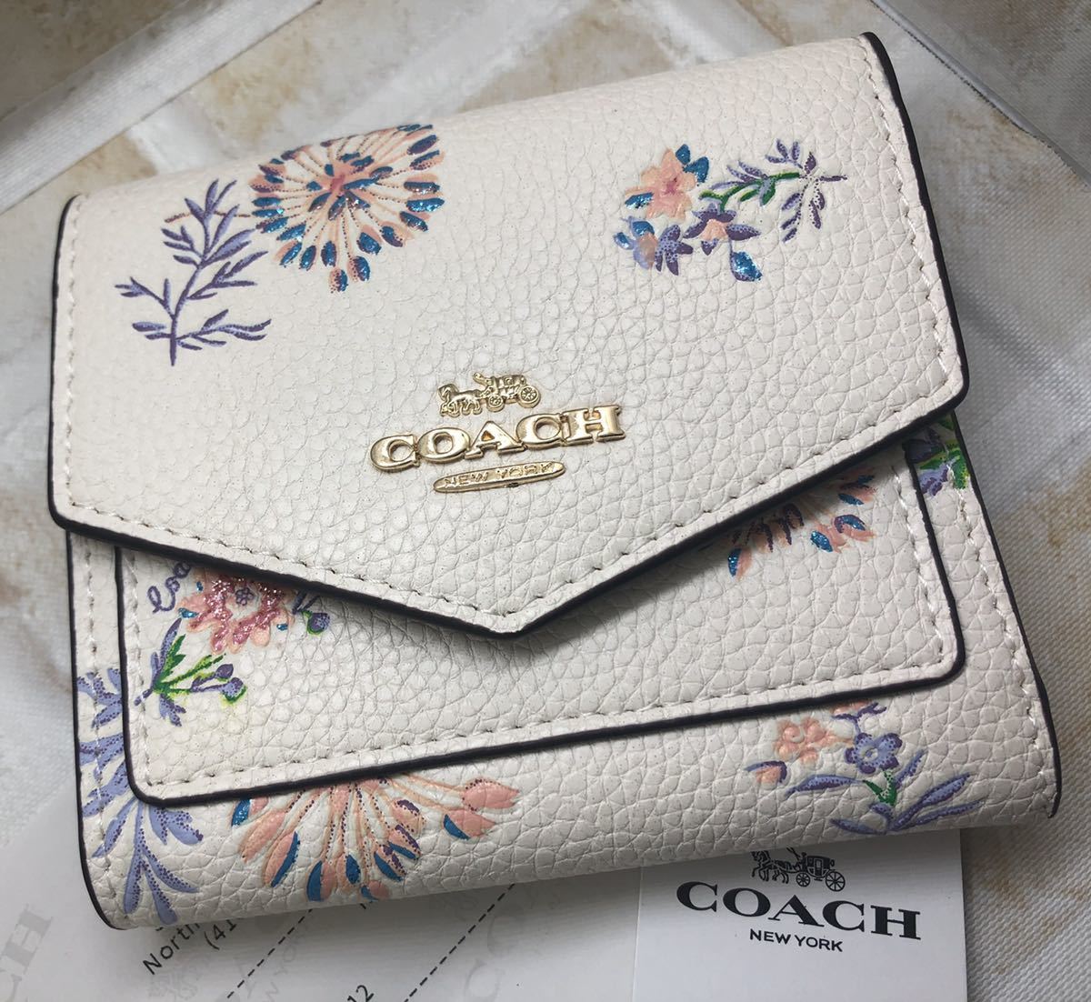 COACH フローラル　プリント　三つ折り　財布　未使用