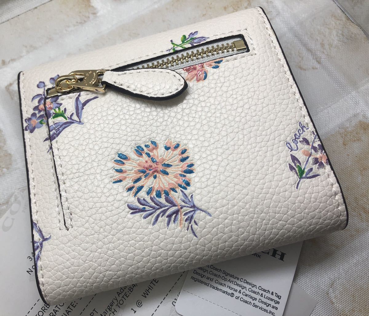 COACH フローラル　プリント　三つ折り　財布　未使用