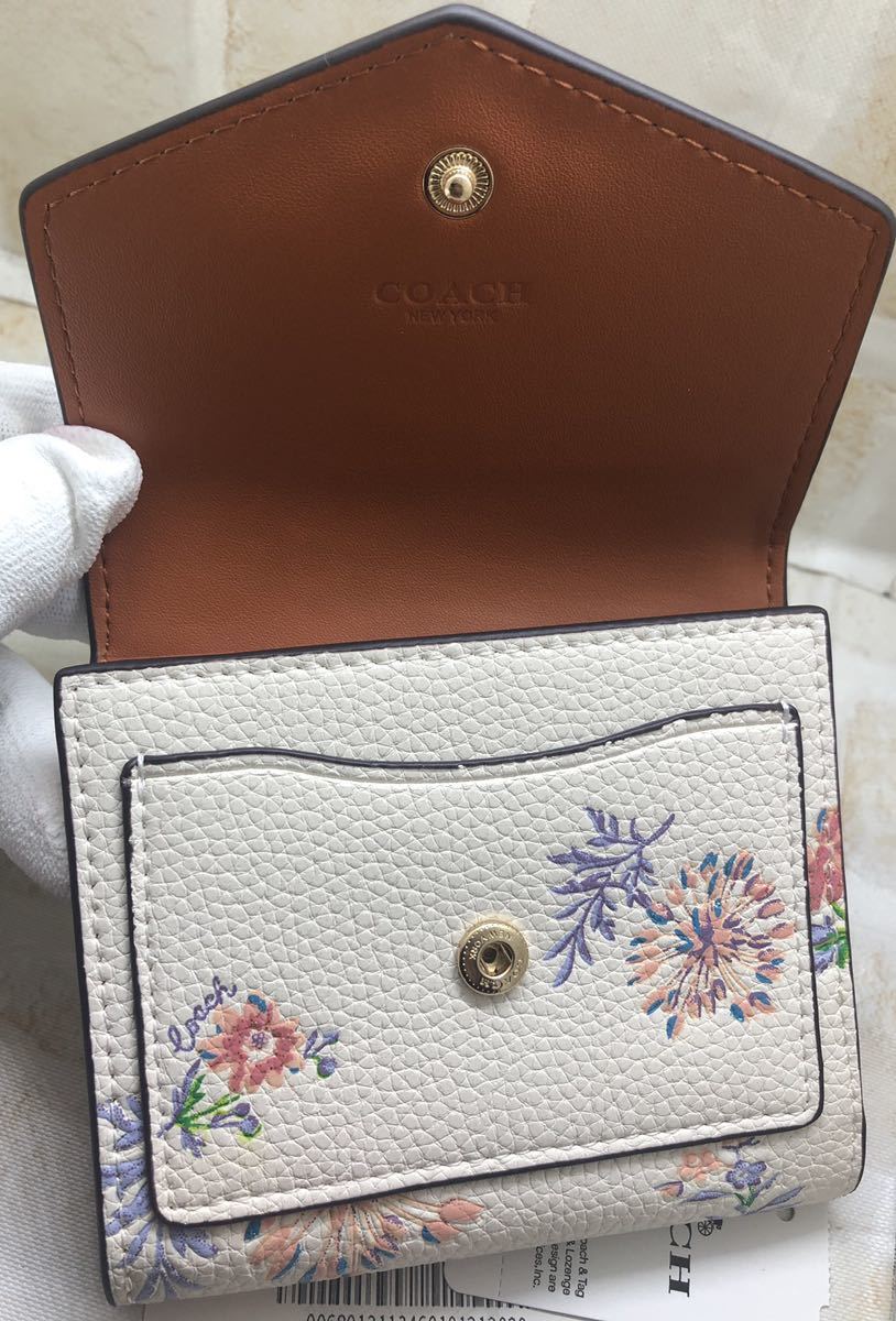 COACH フローラル　プリント　三つ折り　財布　未使用