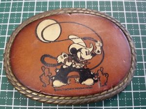 50 割引春夏新作モデル バックル ミッキー 1937年代 素材はシルバー オールド専門雑貨で購入 ノベルティ ディズニー キャラクター腕時計 アクセサリー 時計 Www Balders Heinze De