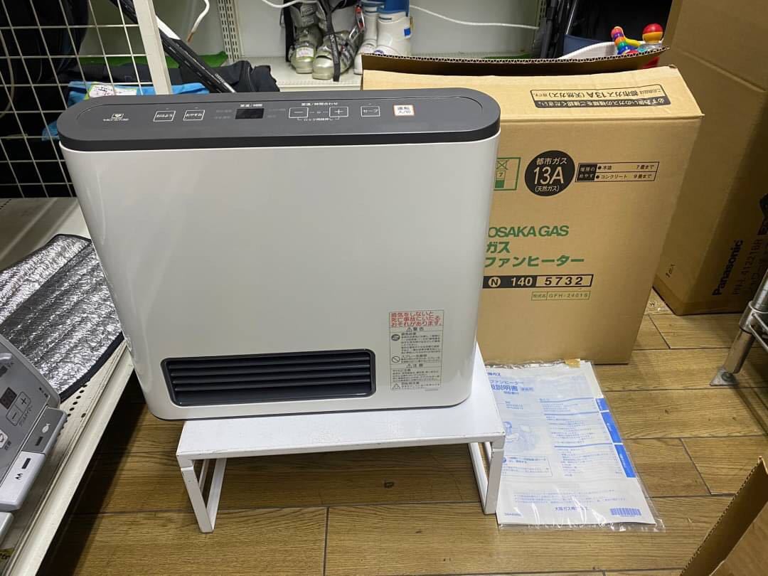 ○GW7555 美品！NORITZ ノーリツ ガスファンヒーター 都市ガス用　GFH-2401S-W2 ○
