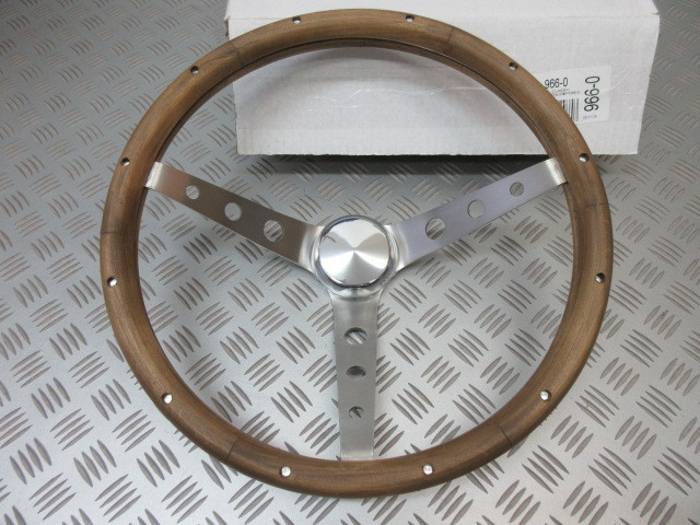 Grant Classic Steering Wheels Nostalgia 0 Spokes – GRANT Wheel 966 