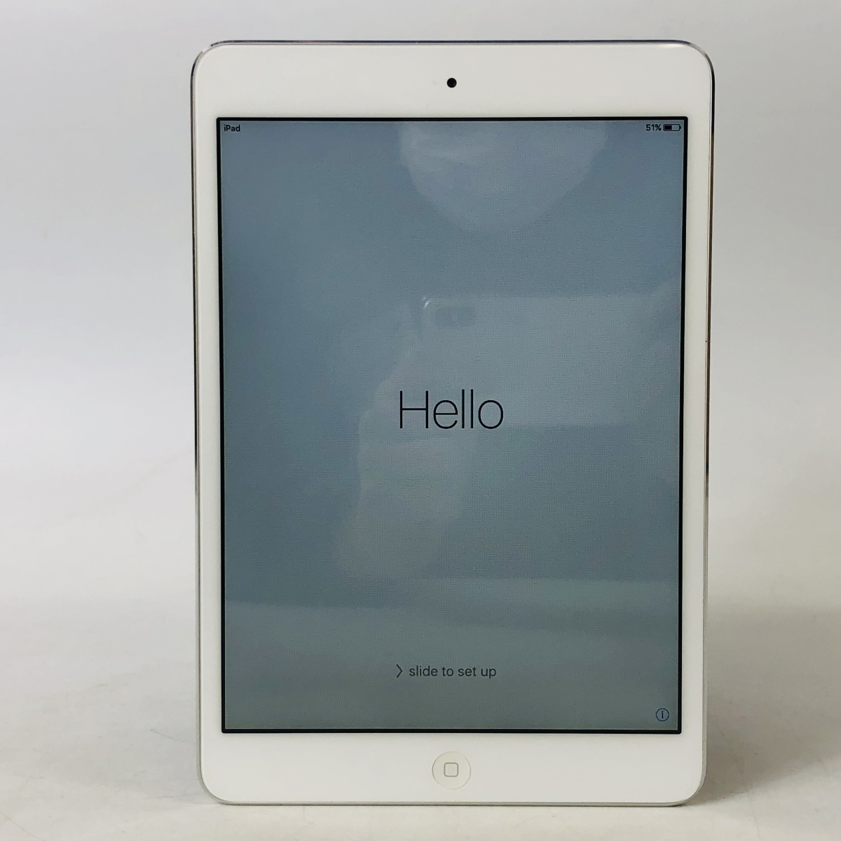 iPad mini 第1世代 Wi-Fiモデル 16GB ホワイト＆シルバー MD531J/A