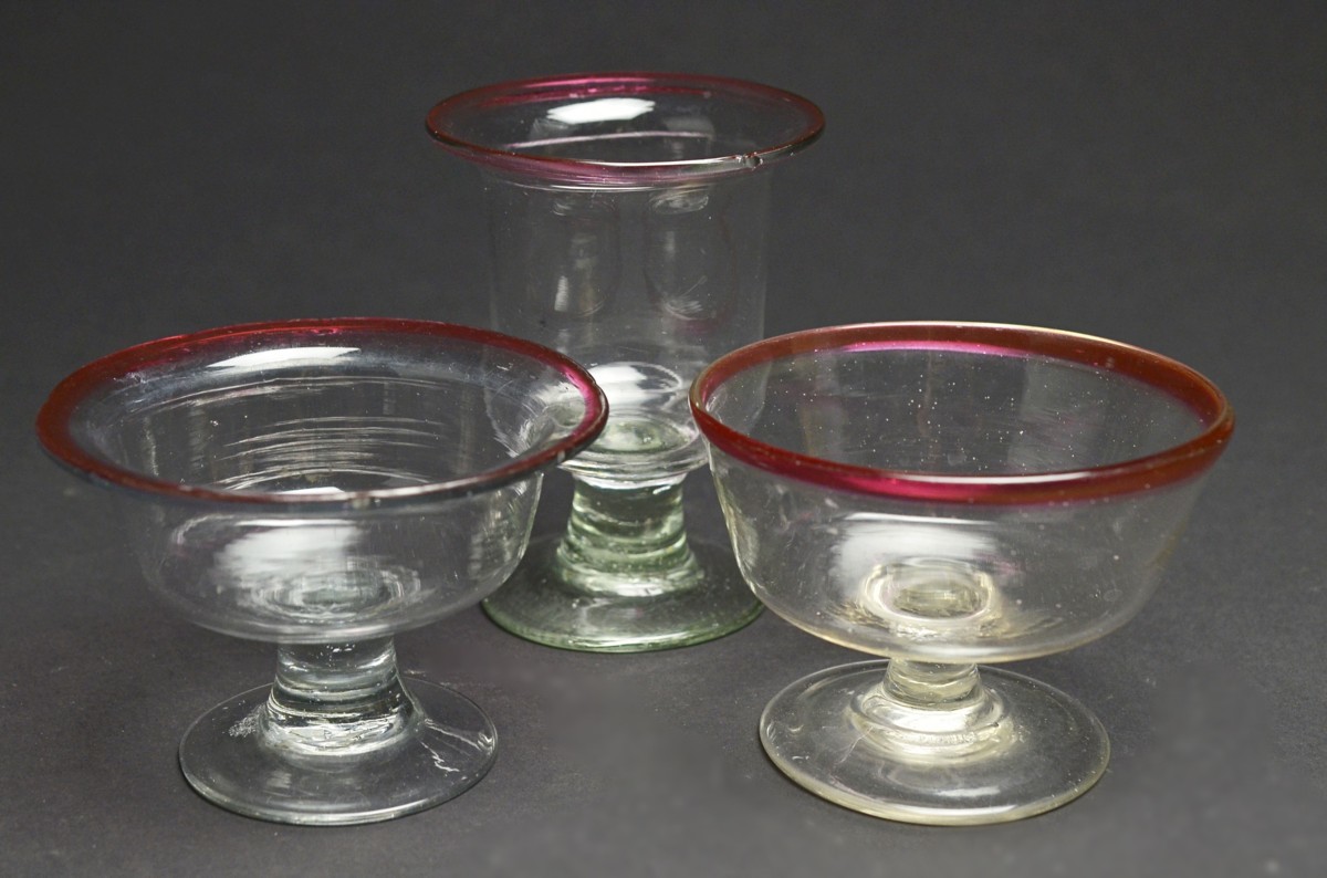 氷コップ特集08 氷コップ 赤縁氷ガラス ウランガラス3客 大正 昭和大正時代 大正ロマン昭和レトロ 同日落同梱 その他 売買されたオークション情報 Yahooの商品情報をアーカイブ公開 オークファン Aucfan Com