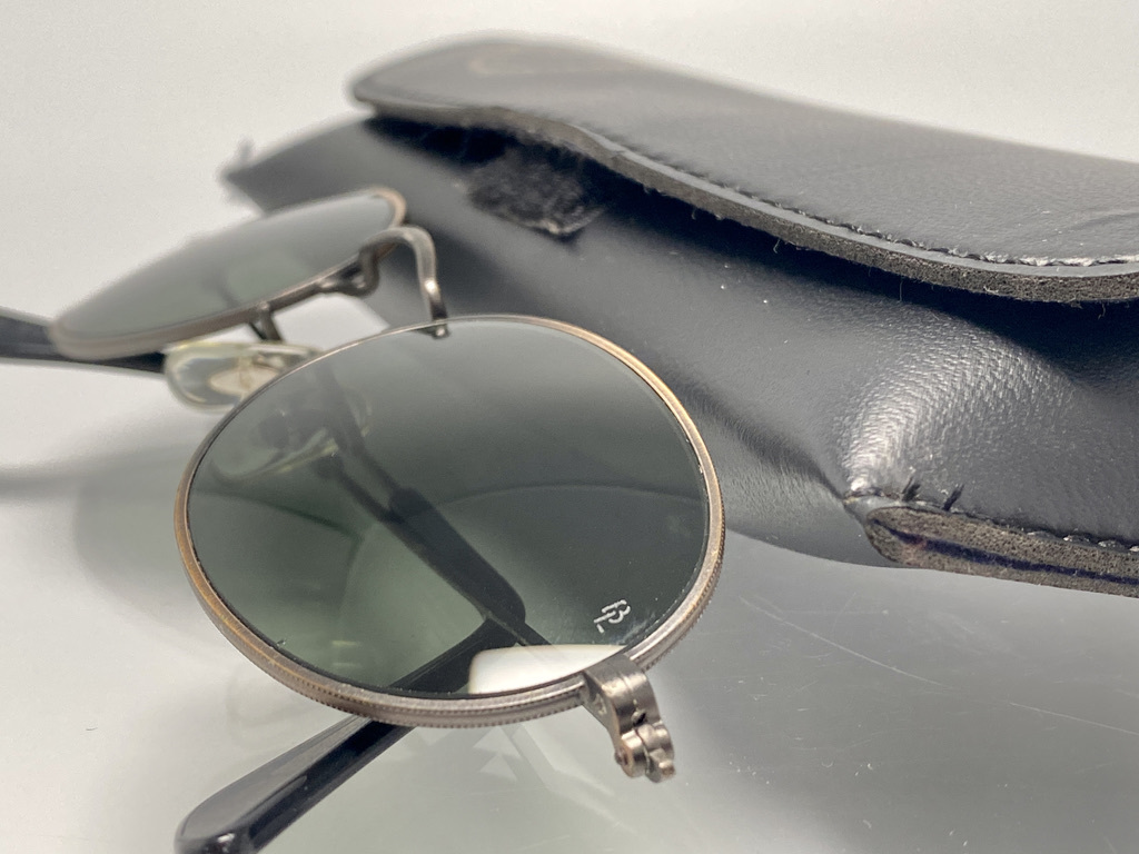 ケース付☆B&L RAY-BANボシュロムレイバン OVALオーバルW0969  