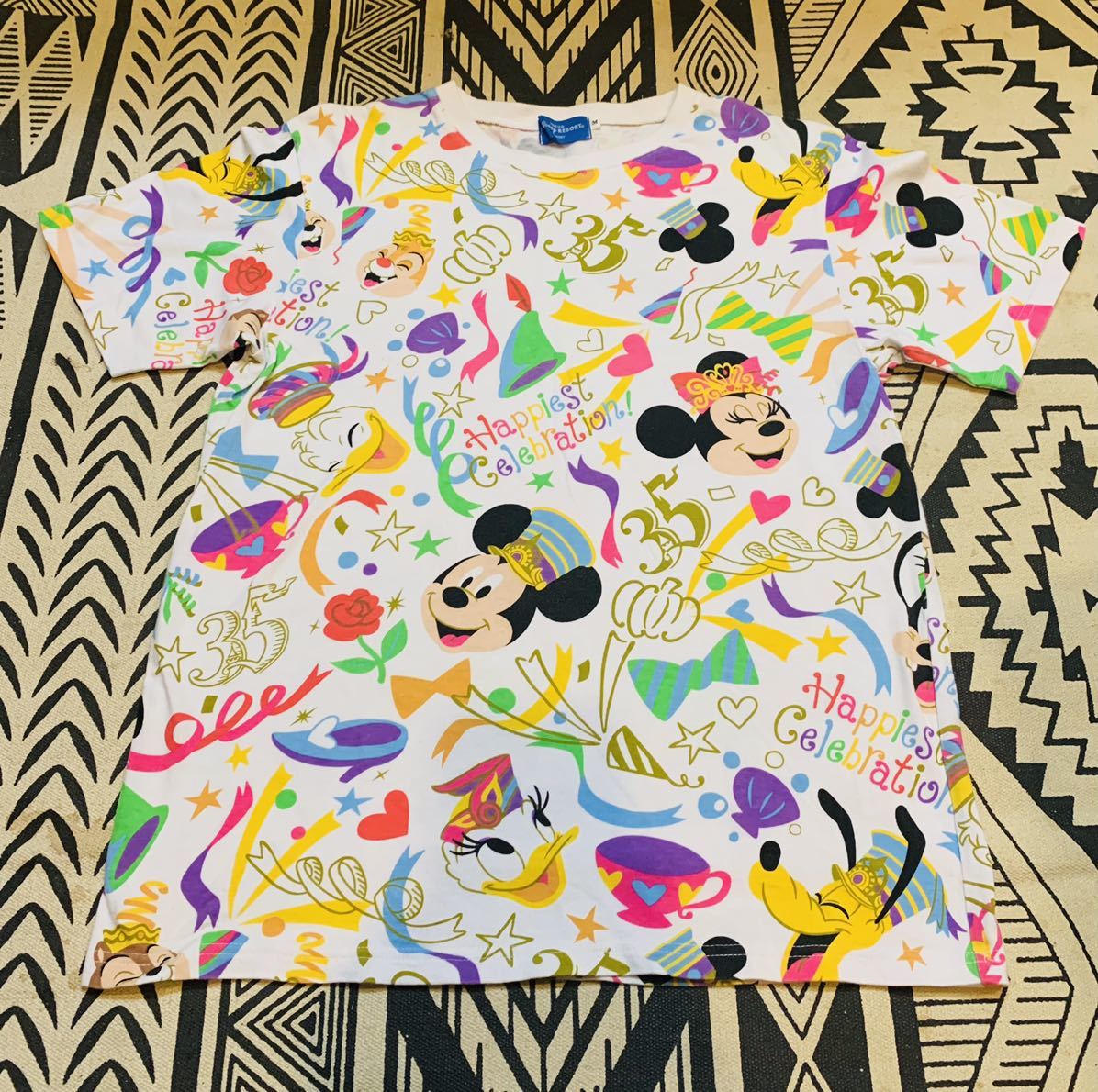 東京ディズニーリゾート ミッキーミニードナルドデイジー半袖tシャツmサイズ35周年 総柄 ディズニーランドハピエストセレブレーション その他 売買されたオークション情報 Yahooの商品情報をアーカイブ公開 オークファン Aucfan Com