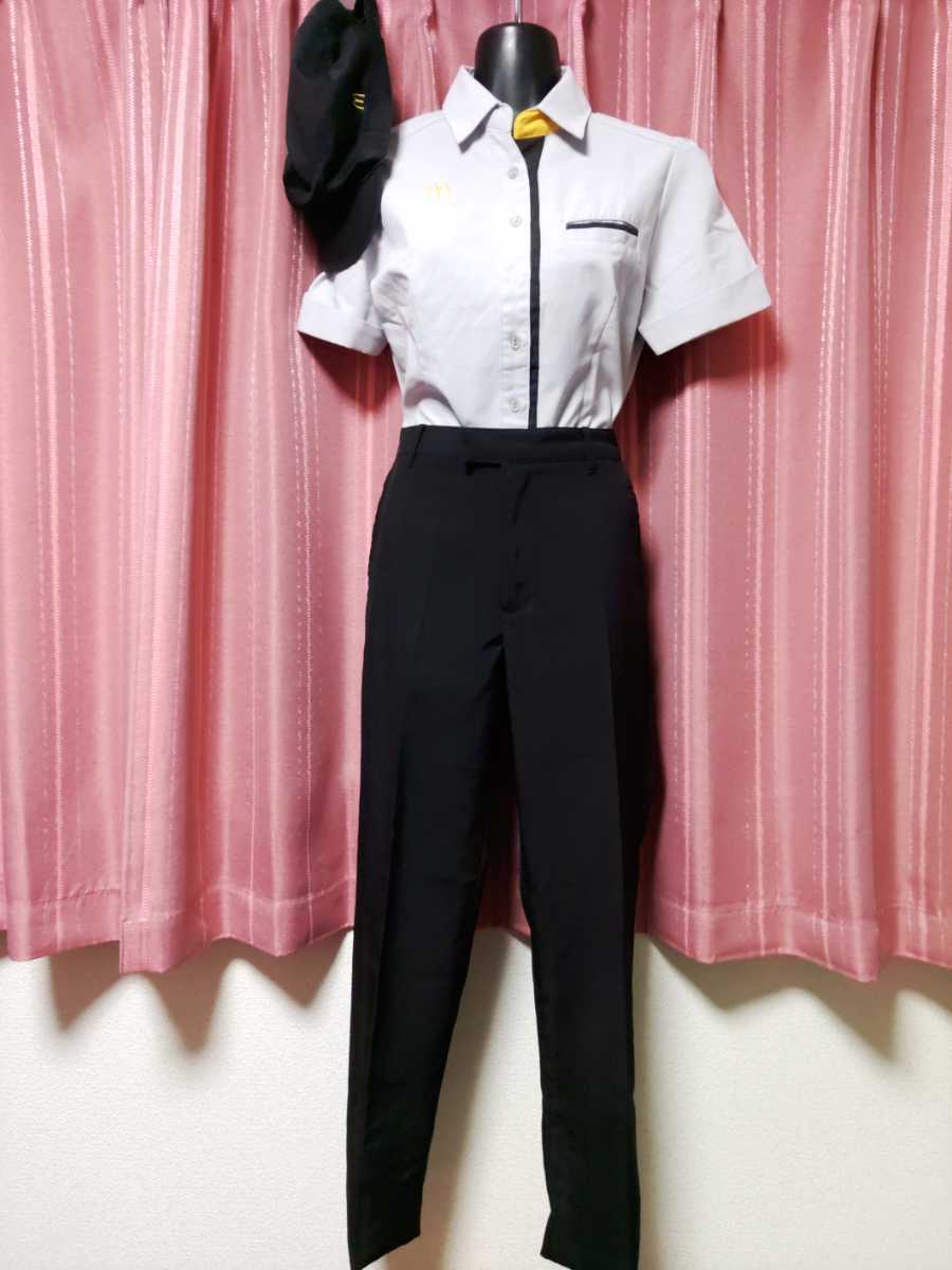 マクドナルド 制服 ユニフォーム サイズ表記赤 レディース 支給品